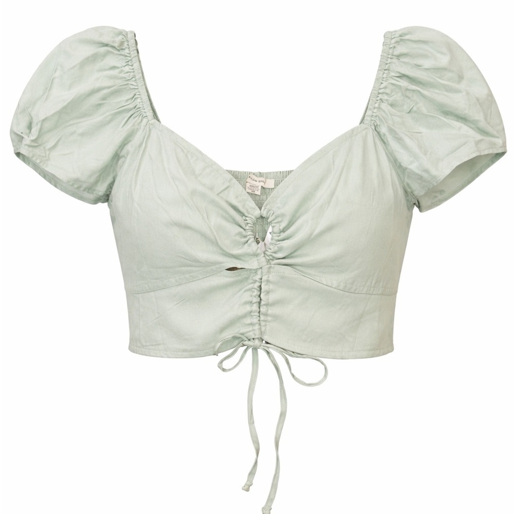 American Eagle NWT green smocked keyhole top, medium